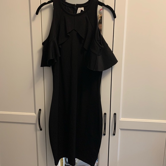 & Other Stories Cold Shoulder Dress With Frills - Picture 2 of 9